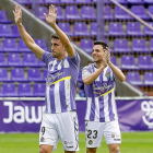 Jaime Mata y Óscar Plano, goleadores en la última victoria blanquivioleta.-J.M.LOSTAU