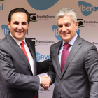 El presidente de Iberaval, José Rolando Álvarez (I), y el director general de Banca Comercial de EspañaDuero, Carlos Ranera (D).-ICAL