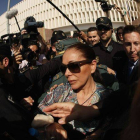 Isabel Pantoja sale de la Audiencia de Málaga, en abril del 2013.-Foto: REUTERS