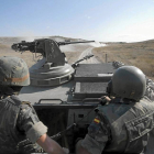 Militares del Grupo de Reconocimiento Santiago VII en unas maniobras en el campo de tiro de Cabezón.-P. Requejo