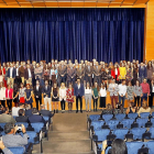 Foto de familia de los diplomados ayer, en el Auditorio principal de la Feria de Valladolid.-J.M. LOSTAU
