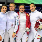 Dora Kiskapusi, primera por la derecha, junto a las compañeras de la selección.-EM