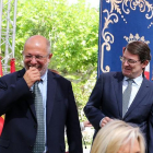 El presidente de la Junta, Alfonso Fernández Mañueco, y el vicepresidente de la Junta, Francisco Igea, durante la toma de posesión de los consejeros del Gobierno-ICAL