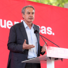 El expresidente del Gobierno, José Luis Rodríguez Zapatero, durante la campaña de las municipales del 28M en León. ICAL
