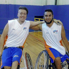 Jasso (i.) con el también internacional mexicano Sandoval.-Guanajuato