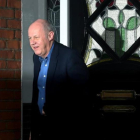 El primer secretario de Estado Damian Green sale de su casa en Londres.-FACUNDO ARRIZABALAGA / EFE