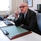 El abogado belga de Puigdemont alerta de que todavía no se han librado de él.-/ YVES HERMAN (REUTERS)