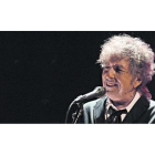 Bob Dylan, cantautor y premio Nobel de Literatura 2016, da entrevistas con cuentagotas.-AP / CHRIS PIZZELLO