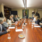 La vicepresidenta de la Junta de Castilla y León, Rosa Valdeón, y la consejera de Familia, Alicia García, mantienen una reunión de trabajo con representantes de ONG para la acogida de refugiados en Castilla y León-Ical