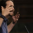 Pablo Igleias interviene desde la tribuna de oradores del Congreso de los Diputados, el pasado 27 de septiembre.-JOSÉ LUIS ROCA