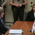 David y Louise Turpin en el juzgado de Riverside, California, junto a sus abogados.-AFP / TERRY PIERSON
