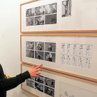El artista Diego del Pozo con su obra "Decostruyendo el oído" expuesta en la feria de arte contemporaneo "Arco".
Madrid 19.2.14