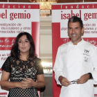 Isabel Gemio y Paco Roncero en la presentación de la cena solidaria.-