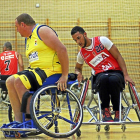 Kevin Roche, a la derecha, durante un partido del CAi.-D. V.