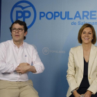 La candidata a la presidencia del PP visita la sede provincial en Salamanca para mantener un encuentro con los afiliados-David Arranz / ICAL
