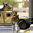 Mercenarios de Blackwater controlan las inmediaciones de la Embajada de Irán en Bagdad en julio del 2005.-AFP / AHMAD AL RUBAYE