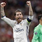 Sergio Ramos celebra la victoria ante el Bayern en la Liga de Campeones.-AP / DANIEL OCHOA
