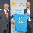 Isidro Fainé, presidente de la Fundación ‘la Caixa’, y Jordi Cruyff.-E. M.