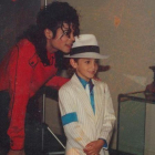 Imagen del documental Leaving Neverland en el que aparece Michael Jackson junto a Wade Robson, de niño.-EFE / SUNDANCE INSTITUTE