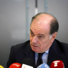 El consejero de Economía y Empleo, Tomás Villanueva, mantiene un encuentro con los promotores de 13 proyectos innovadores seleccionados por la 'Aceleradora Ade 2020' para iniciar el proceso de tutorización de los proyectos en los próximos dos años-Ical