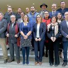 La consejera de Agricultura y Ganadería, Milagros Marcos, con los presidentes de los consejos reguladores de las denominaciones de origen de vino.-ICAL