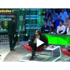 El economista Juan Torres abandona el plató de 'La Sexta Noche'.-