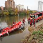 Embarcadero en el río acondicionado para rescate.-@AyuntamientoVLL