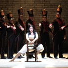 Ópera Carmen de Bizet en el teatro Calderón.- J.M. LOSTAU