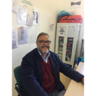 El doctor José Ignacio Calvo en su consulta.-EL MUNDO