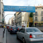 Los coches circulan con normalidad por las calles de Valladolid en el Día Europeo Sin Coche.-ICAL