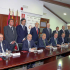 Presidentes de Cámaras con Silván en el último pleno del Consejo Regional de Cámaras celebrado en León.-ICAL