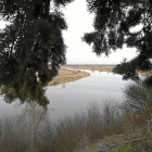 El Duero en Castronuño, en una zona protegida por su valor medioambiental.-J.M. Lostau