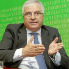 Antonio Pérez.-J. M. Lostau