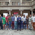Miembros de la candidatura ganadora, encabezados por el empresario Rodrigo Martín Jiménez, en el centro.-ICAL