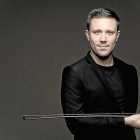 El violinista y director vallisoletano Roberto González-Monjas.-MARCO BORGGREVE - IMG ARTISTS