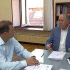 Reunión de Antonio Gato, concejal de Hacienda, y Juan Carlos Sánchez-Valencia, presidente de Cylog y Centrolid.-ICAL