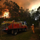 Incendios forestales en Australia llegan a zonas habitadas.-EFE