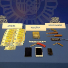 Material incautado en el domicilio de los detenidos.-E. M.