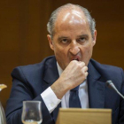 Francisco Camps, en una declaración en una comisión de investigación en Les Corts.-MIGUEL LORENZO