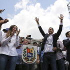 Juan Guaidó, el autoprocalamado presidente interino en su regreso a Venezuela.-AP