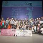 Foto de familia de los ganadores de los cuatro primeros premios del XVII Concurso Provincial de Pinchos, celebrado este lunes en el Teatro Calderón de Valladolid.-Pablo Requejo