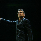 George Michael, durante su concierto en el Palau Sant Jordi de Barcelona, el 23 de septiembre del 2006.-JOAN CORTADELLAS