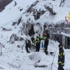 Rescate en el hotel Rigopiano en Farindola.-HANDOUT / REUTERS