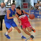Imagen de un momento de la primera semifinal del Memorial Lalo García entre el CBC Valladolid y el Estudiantes.-MONTSE ÁLVAREZ