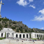 Visitantes en la basílica del Valle de los Caídos, cerca de Madrid.-AFP / JAVIER SORIANO