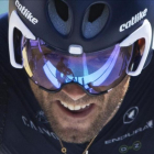 Valverde, en acción durante la contrarreloj de la 13º etapa del Tour.-PETER DEJONG / AP