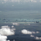 El arrecife Mischief, en las islas Spratly, en una imagen del 11 de mayo del 2015.-AP / RITCHIE B. TONGO