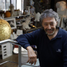 Llongueras, en su estudio, en una imagen de archivo.-ALBERT BERTRAN