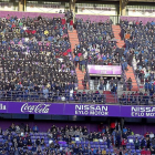 En la parte superior, zona de la Tribuna este que se ganará para los abonados blanquivioleta.-J.M. LOSTAU