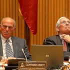 Los expresidentes de Caja Ávila, Agustín González, y Caja Segovia, Atilano Soto, en la Comisión de Investigación.-ICAL